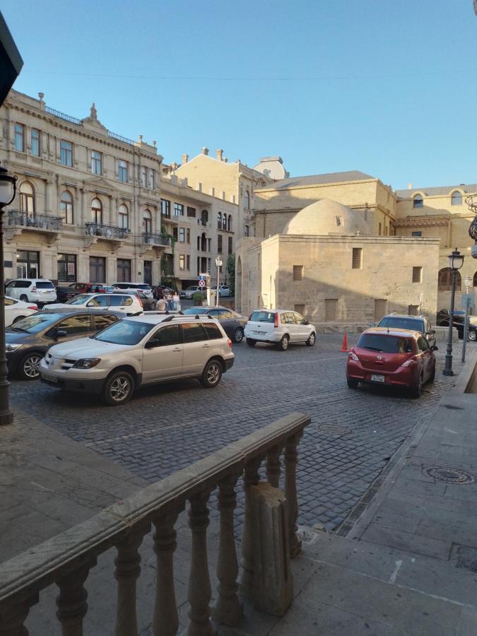 Delux Duplex Apartment In Old City Bakoe Buitenkant foto