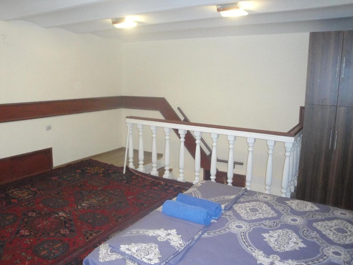 Delux Duplex Apartment In Old City Bakoe Buitenkant foto
