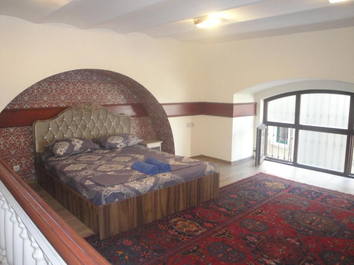 Delux Duplex Apartment In Old City Bakoe Buitenkant foto